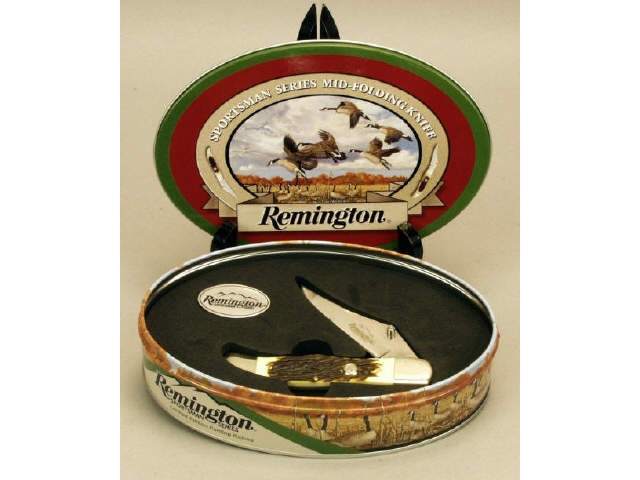 Appraisal: Remington sportsman series folding knife in tin display Estimate -