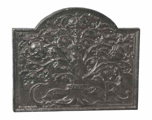 Appraisal: AN ANTIQUE HEAVY CAST IRON FIRE BACK with Royal Coat