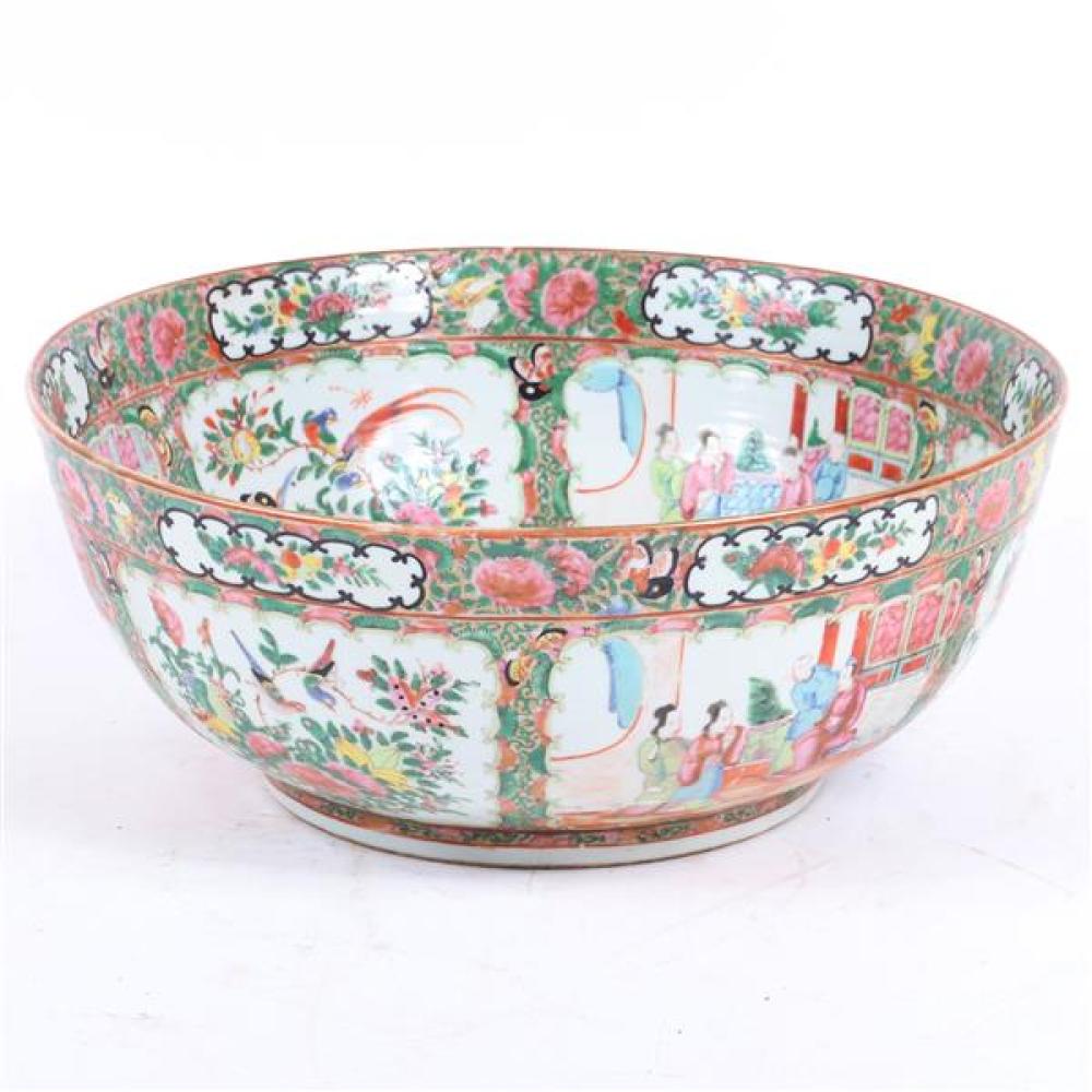 Appraisal: LARGE CHINESE EXPORT PORCELAIN ROSE MEDALLION PUNCH BOWL WITH SIX