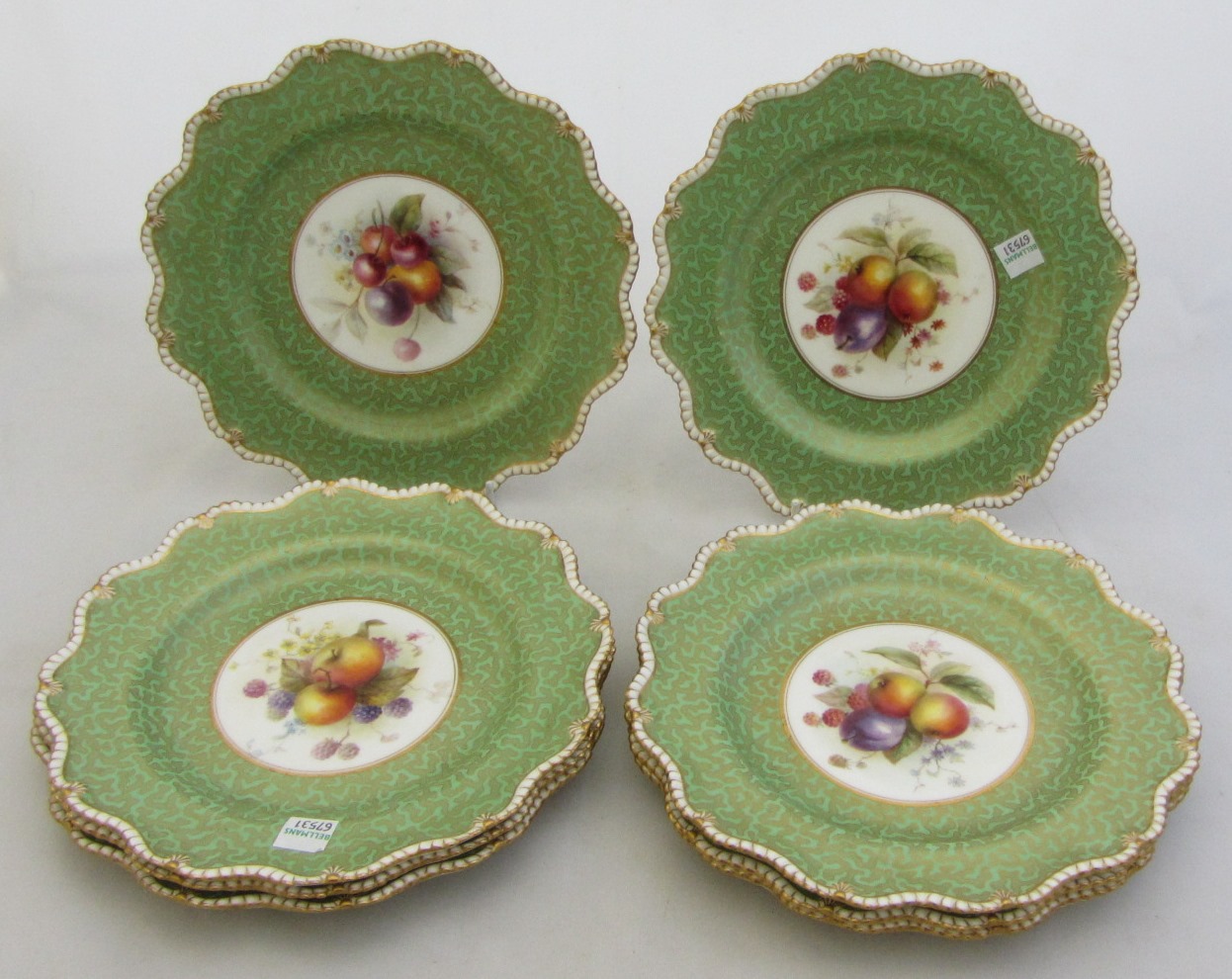 Appraisal: A set of eight Royal Worcester cabinet plates circa each