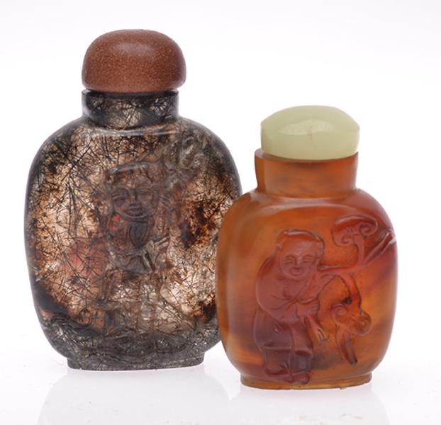 Appraisal: A HAIR CRYSTAL SNUFF BOTTLE TOGETHER WITH AN AGATE SNUFF