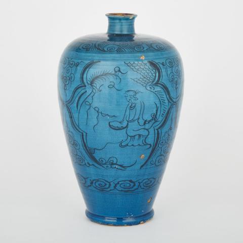 Appraisal: A Painted and Turquoise-Glazed Cizhou Meiping Vase Possibly Ming Dynasty