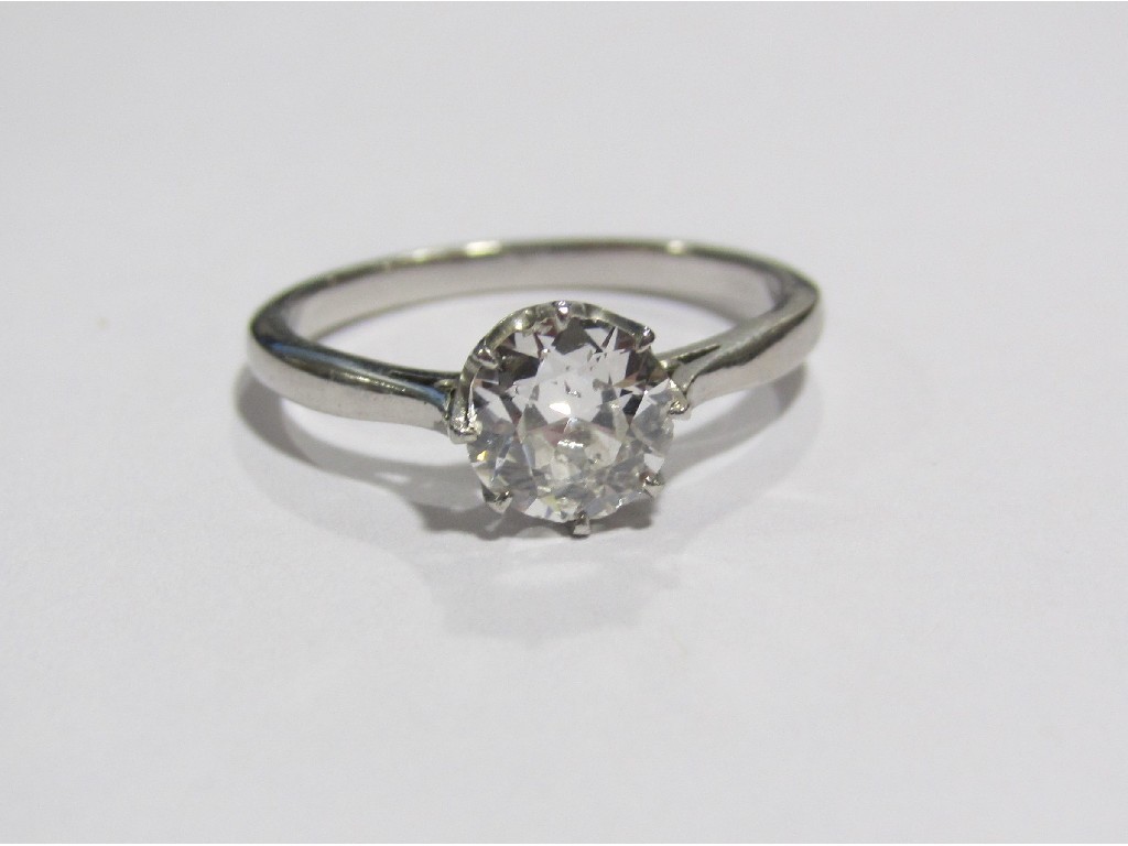 Appraisal: A white metal diamond solitaire ring with brilliant cut diamond