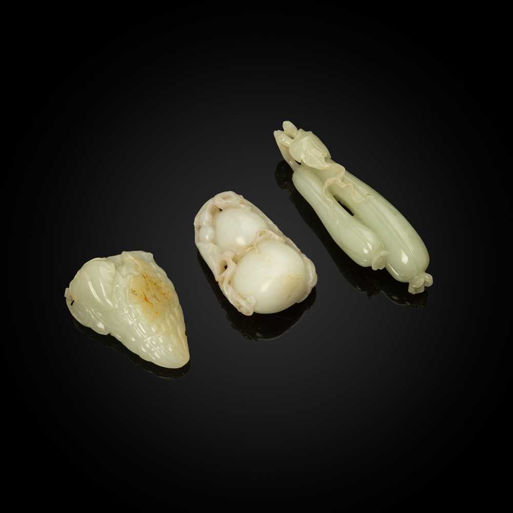 Appraisal: GROUP OF THREE JADE PENDANTS QING DYANSTY TH- TH CENTURY