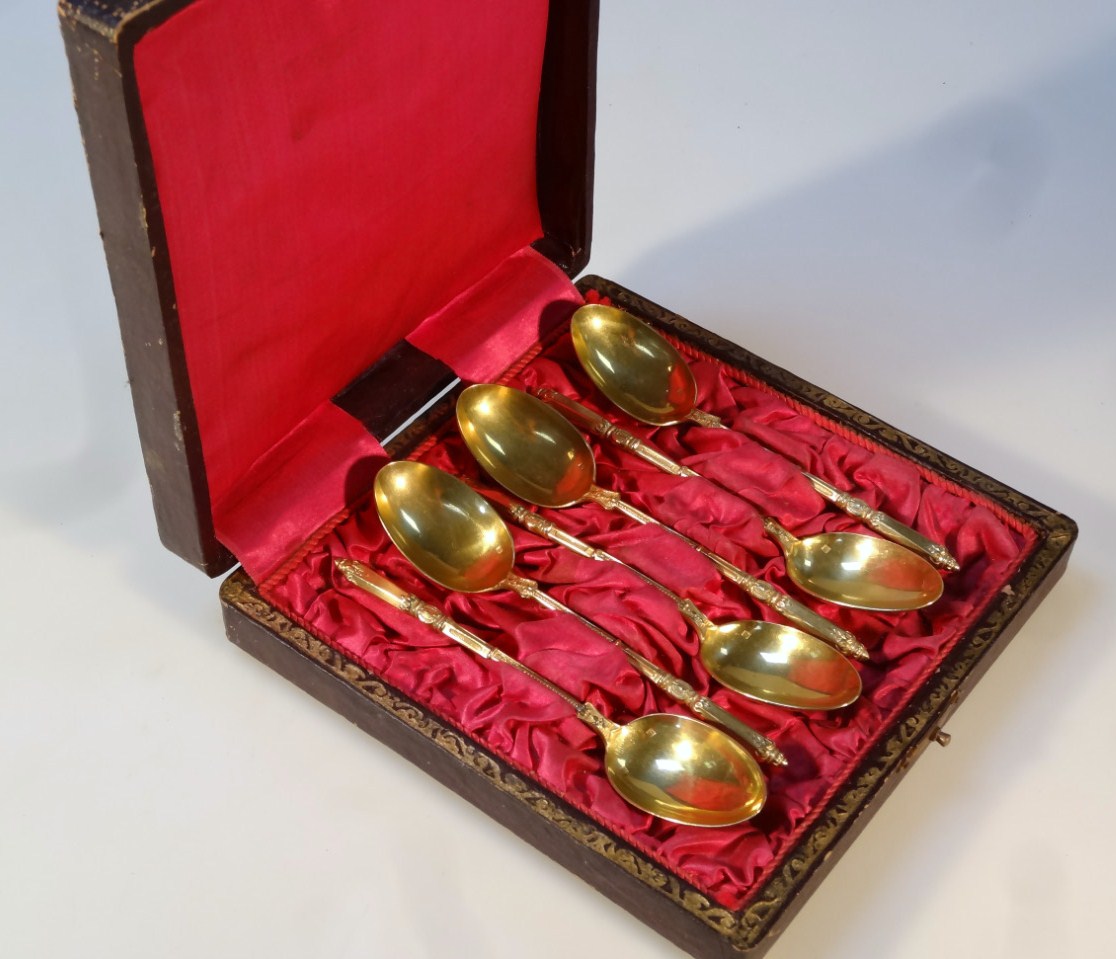 Appraisal: A set of six teaspoons in the manner of Christofle