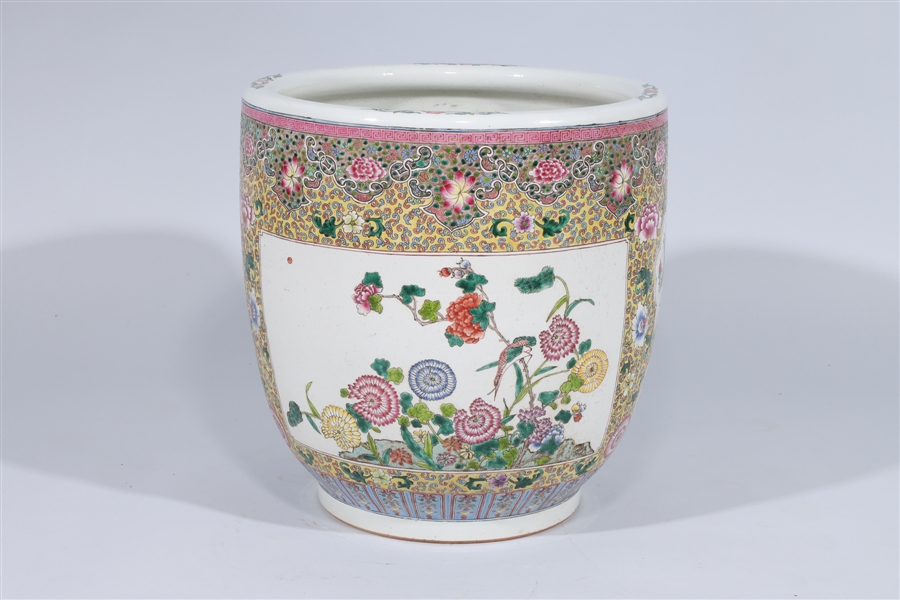 Appraisal: Chinese famille rose and famille verte enameled porcelain jardiniere with