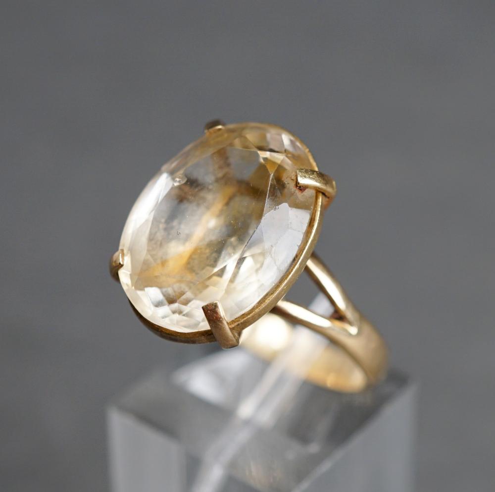 Appraisal: Tested -Karat Yellow-Gold and Quartz Ring gross dwt Size