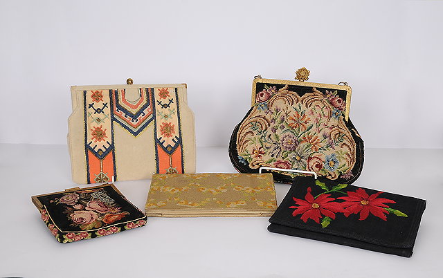 Appraisal: A collection of five vintage embroidered evening bags including a