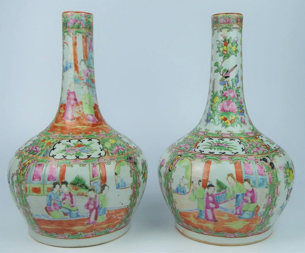 Appraisal: Pr ANTIQUE CHINESE ROSE MEDALLION BOTTLE VASES A pair of