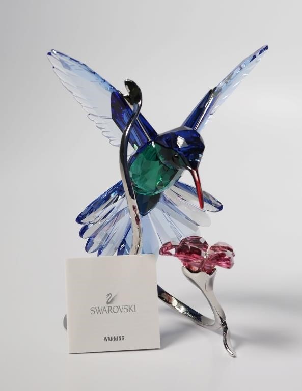 Appraisal: Swarovski crystal Hummingbird figurine number Circa st century Mint in