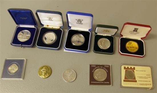 Appraisal: Ten various commemorative coins