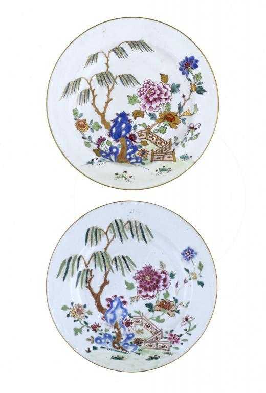 Appraisal: A DERBY PLATE AND AN EARLIER CHINESE PLATE OF THE