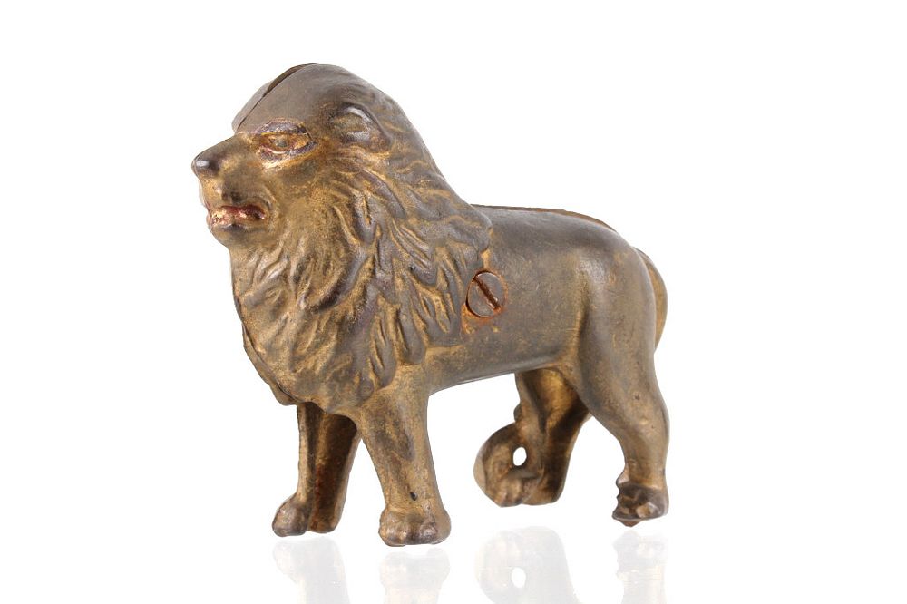 Appraisal: AC Williams Cast Iron Lion Still Bank C 's For