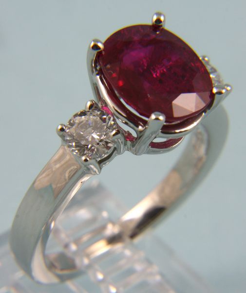 Appraisal: Natural unheated Burmese ruby and diamond ring ct ruby ct