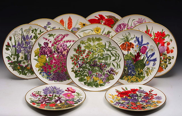 Appraisal: A SET OF TWELVE FRANKLIN PORCELAIN ROYAL HORTICULTURAL SOCIETY FLOWERS