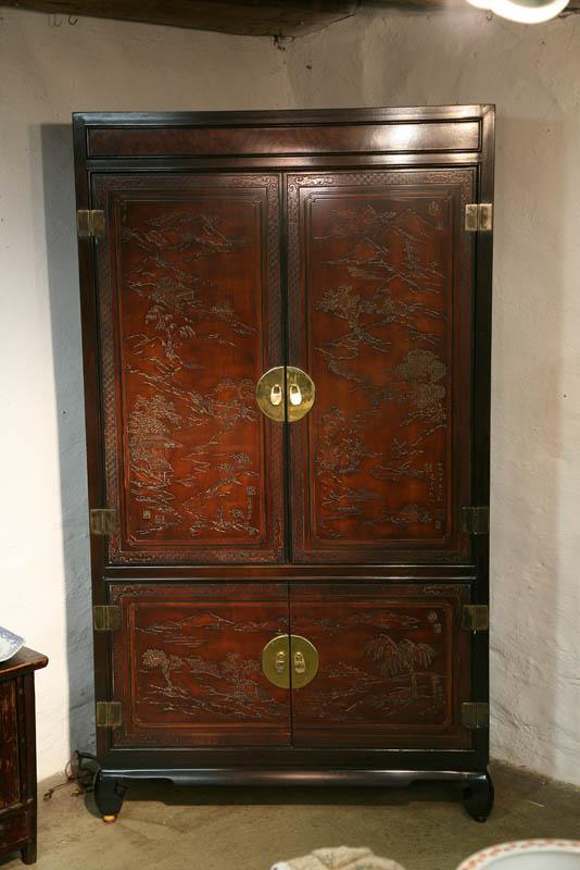 Appraisal: LARGE ORIENTAL-STYLE CABINET Drexel Heritage Furnishings North Carolina late th