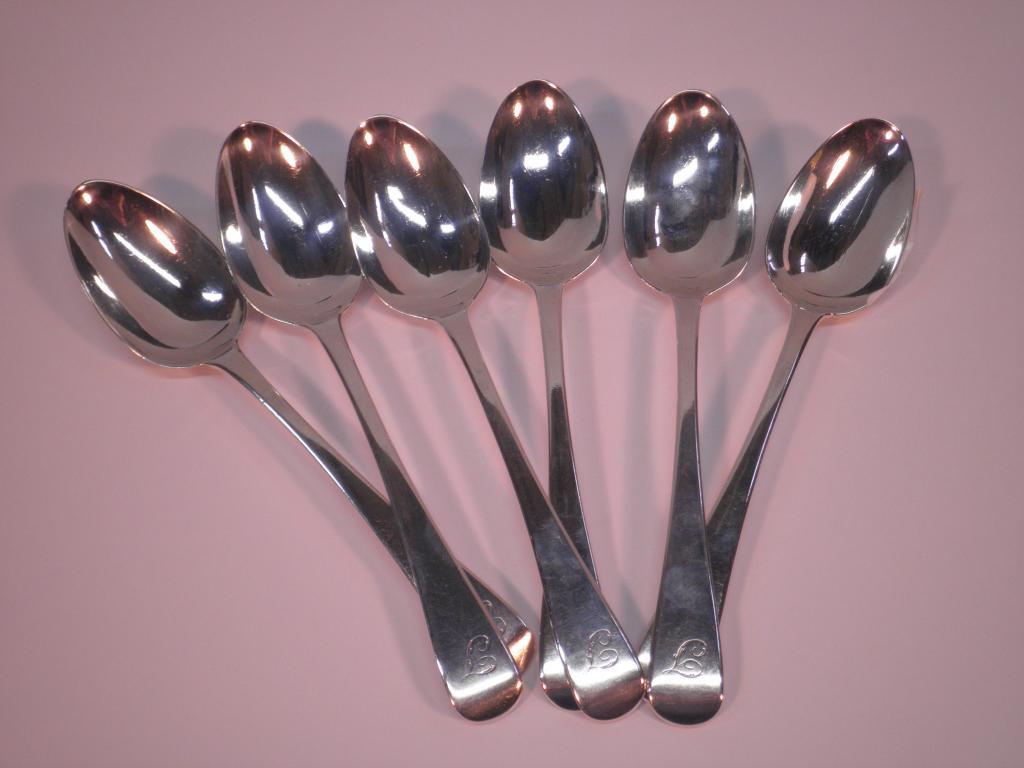 Appraisal: A set of six Old English pattern silver dessert spoons