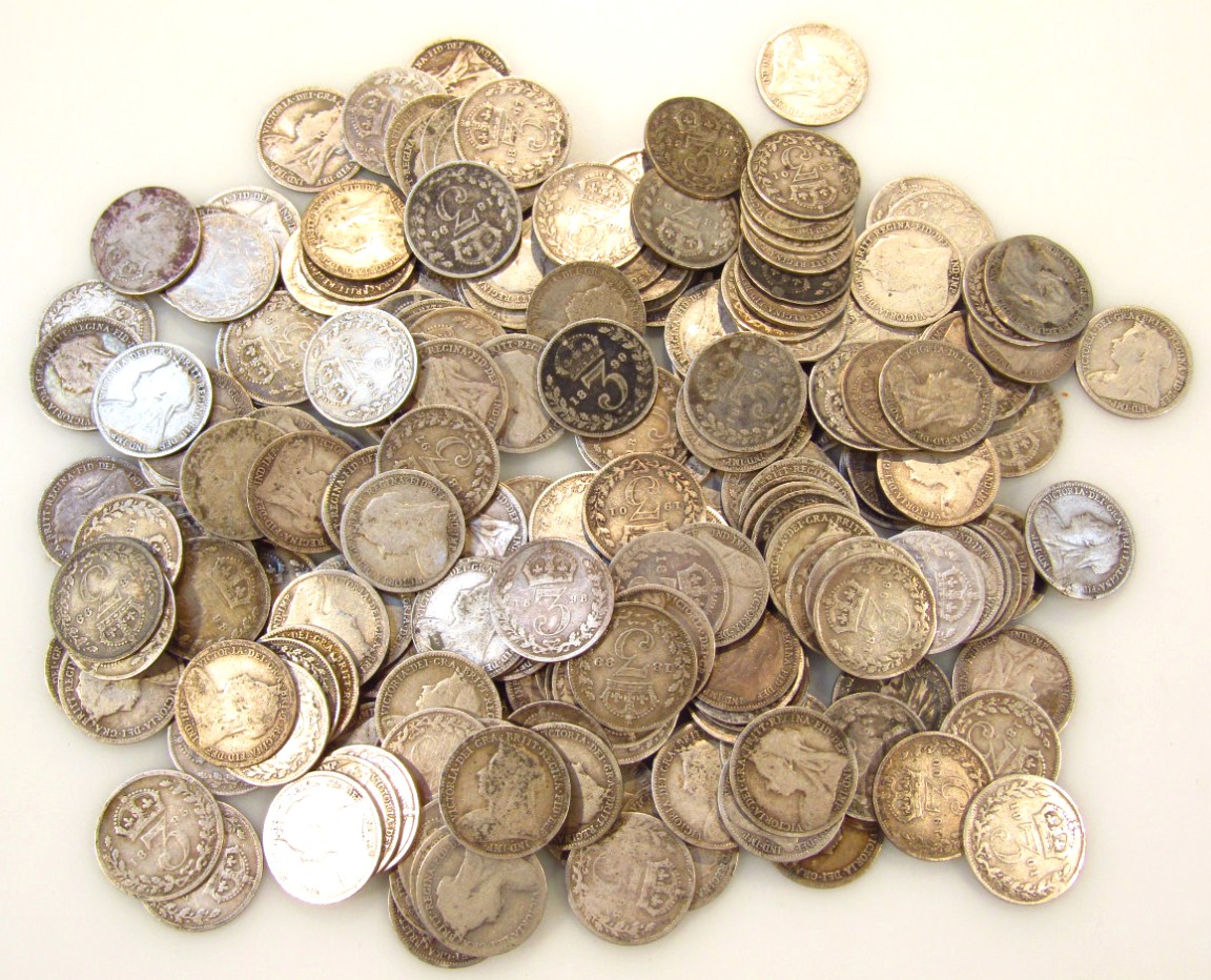 Appraisal: Coins comprising Victorian d three penny bits a quantity