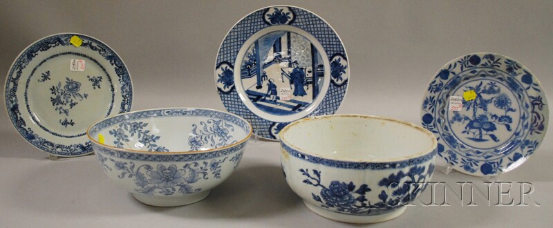 Appraisal: Five Pieces of Chinese Blue and White-decorated Porcelain Tableware two