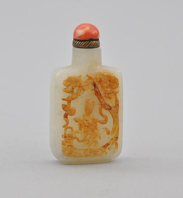 Appraisal: A White Jade Snuff Bottle ca th Century Carved of