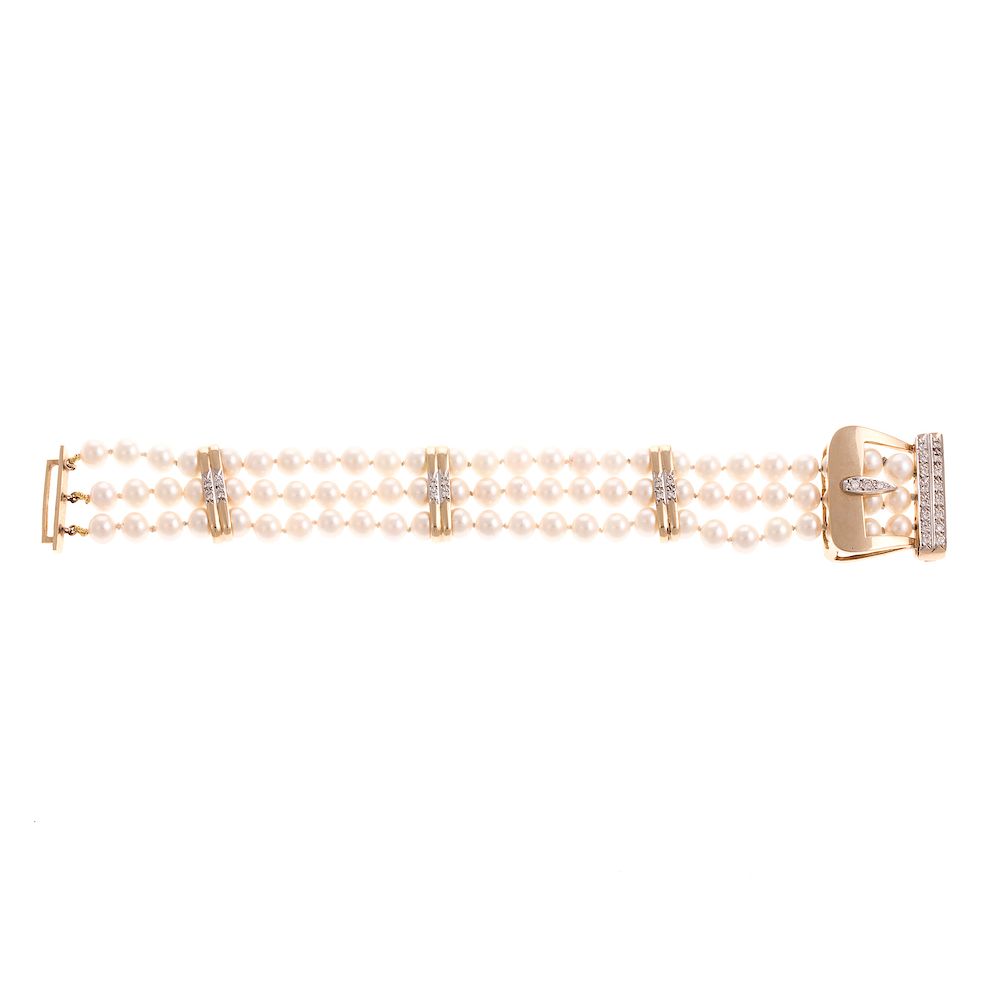 Appraisal: A Pearl Bracelet with Diamond Buckle in K K yellow