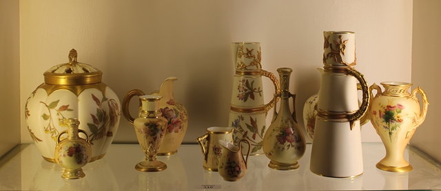 Appraisal: A COLLECTION OF BLUSH IVORY ROYAL WORCESTER to include a