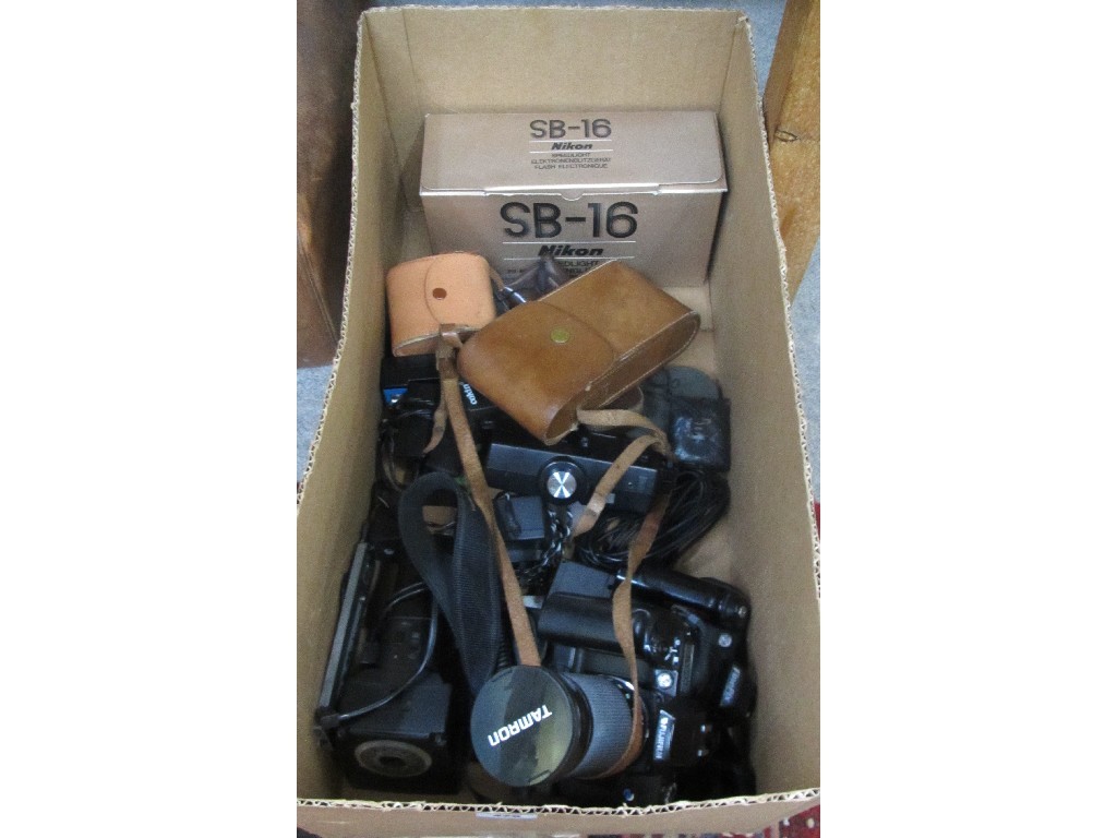 Appraisal: Box of cameras and related equipment