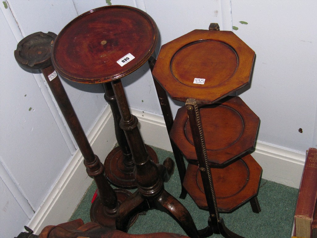 Appraisal: Lot comprising three tier folding cakestand two pedestal ashtrays and