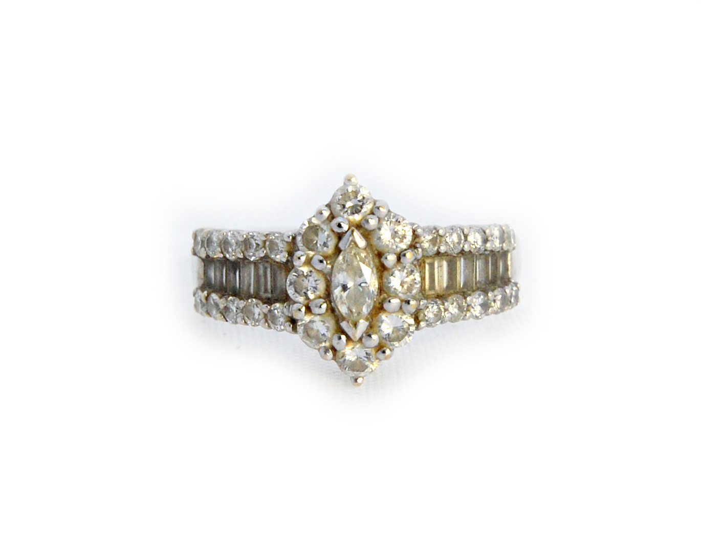 Appraisal: A diamond ring the centre mounted with a marquise shaped