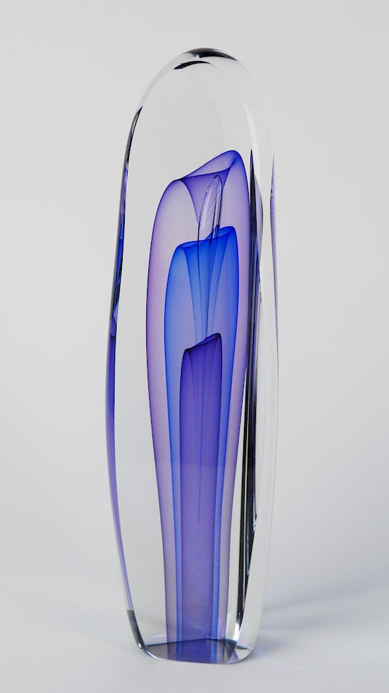 Appraisal: Edward Nesteruk glass sculpture Edward Nesteruk American - - Untitled-