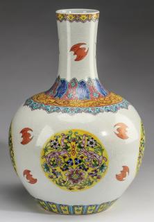 Appraisal: Chinese Fu bat and flower ball vase h Chinese famille