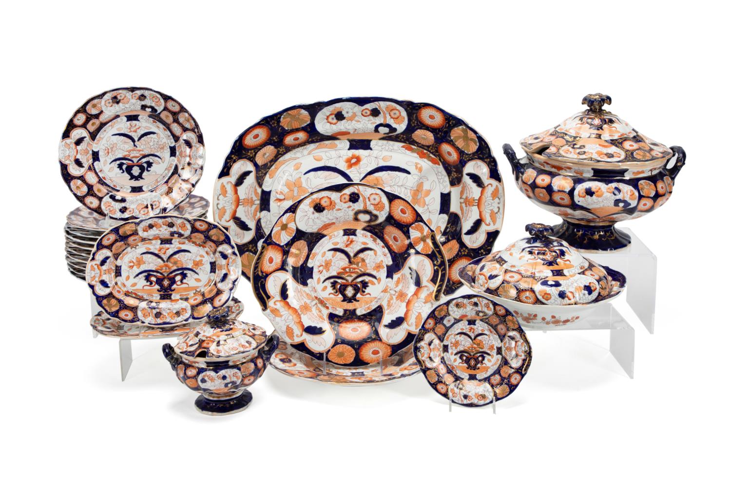 Appraisal: PCS MASON'S IMARI IRONSTONE DINNERWARE piece group of Mason's English