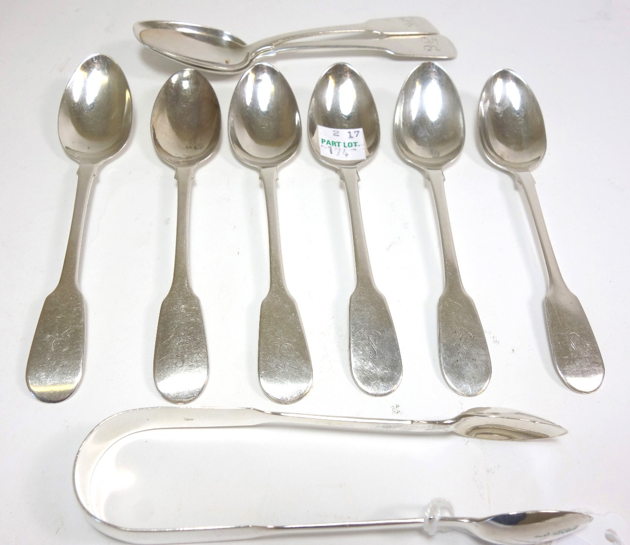 Appraisal: A set of six William IV silver fiddle pattern teaspoons