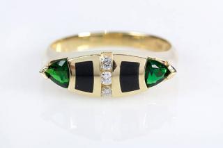 Appraisal: Multi-gem and k yellow gold ring set with chrome green