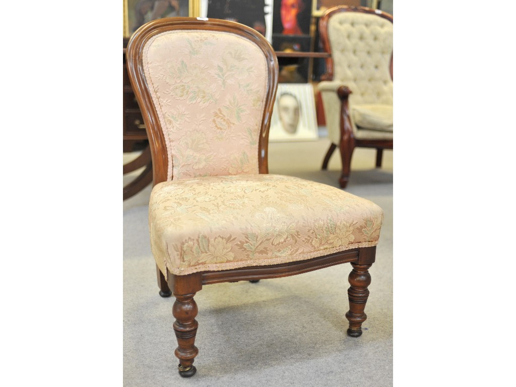 Appraisal: Victorian mahogany nursing chair