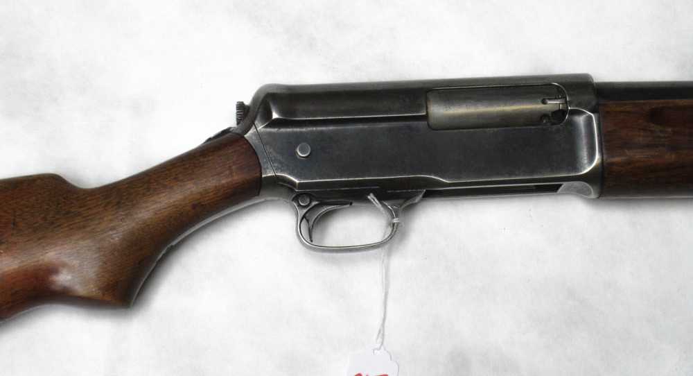 Appraisal: WINCHESTER MODEL S L SEMI AUTOMATIC SHOTGUN gauge full choke