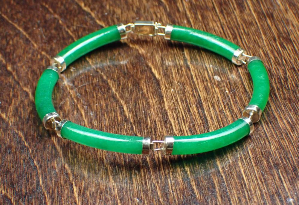 Appraisal: JADE AND FOURTEEN KARAT GOLD BRACELET The - bracelet with