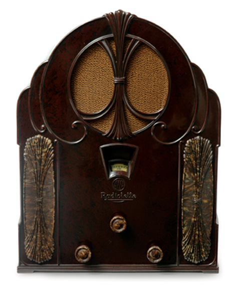 Appraisal: AWA Fisk Radiolette C circa circa arched brown and black