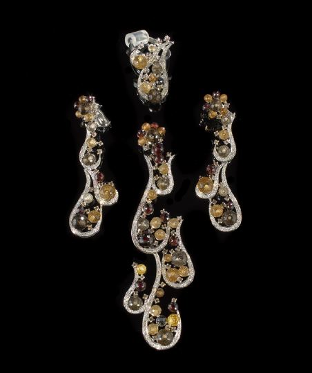 Appraisal: Eighteen-Karat White Gold Garnet Quartz and Diamond Parure composed of