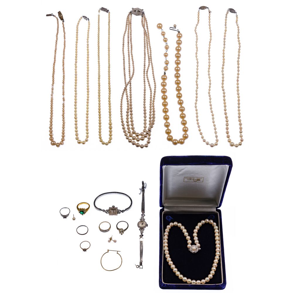 Appraisal: GOLD STERLING SILVER AND COSTUME JEWELRY AND WRISTWATCH ASSORTMENT items