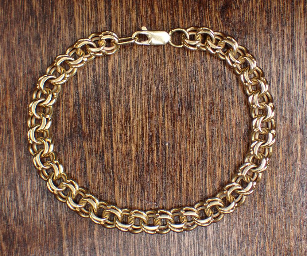 Appraisal: FOURTEEN KARAT YELLOW GOLD CHAIN BRACELET The - k gold