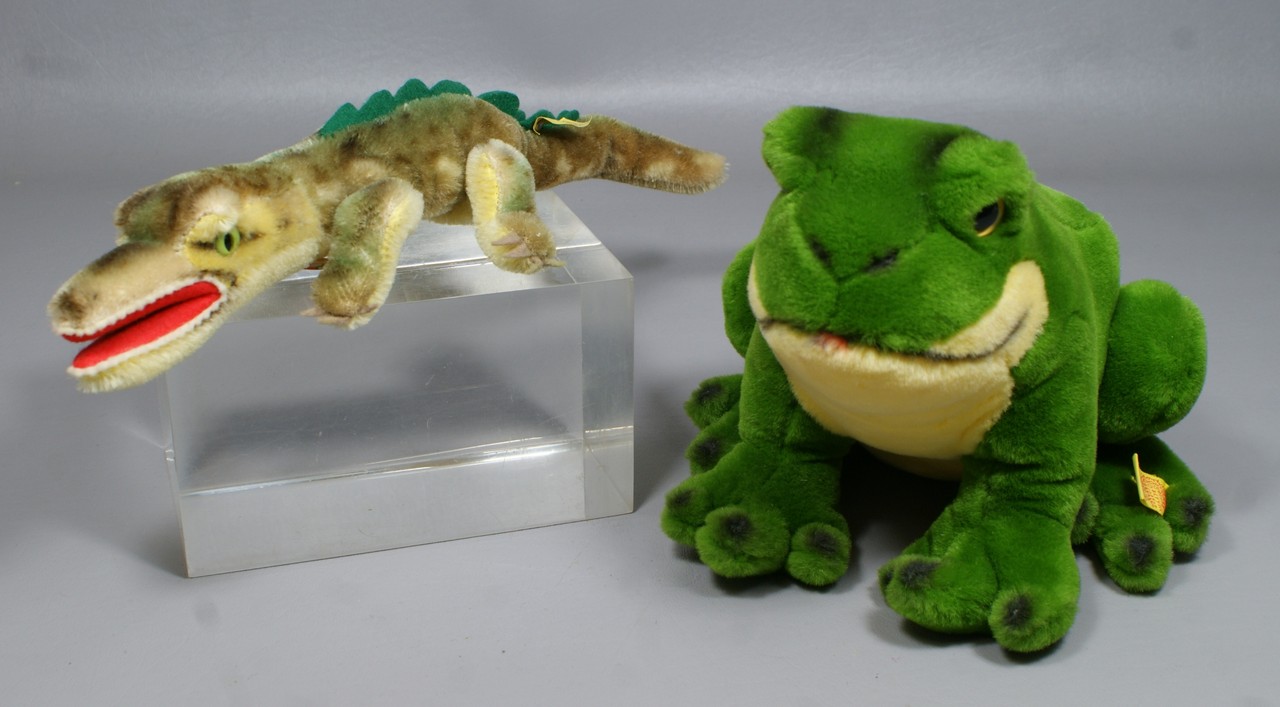 Appraisal: Steiff Animals Gaty the alligator with ear tag button and