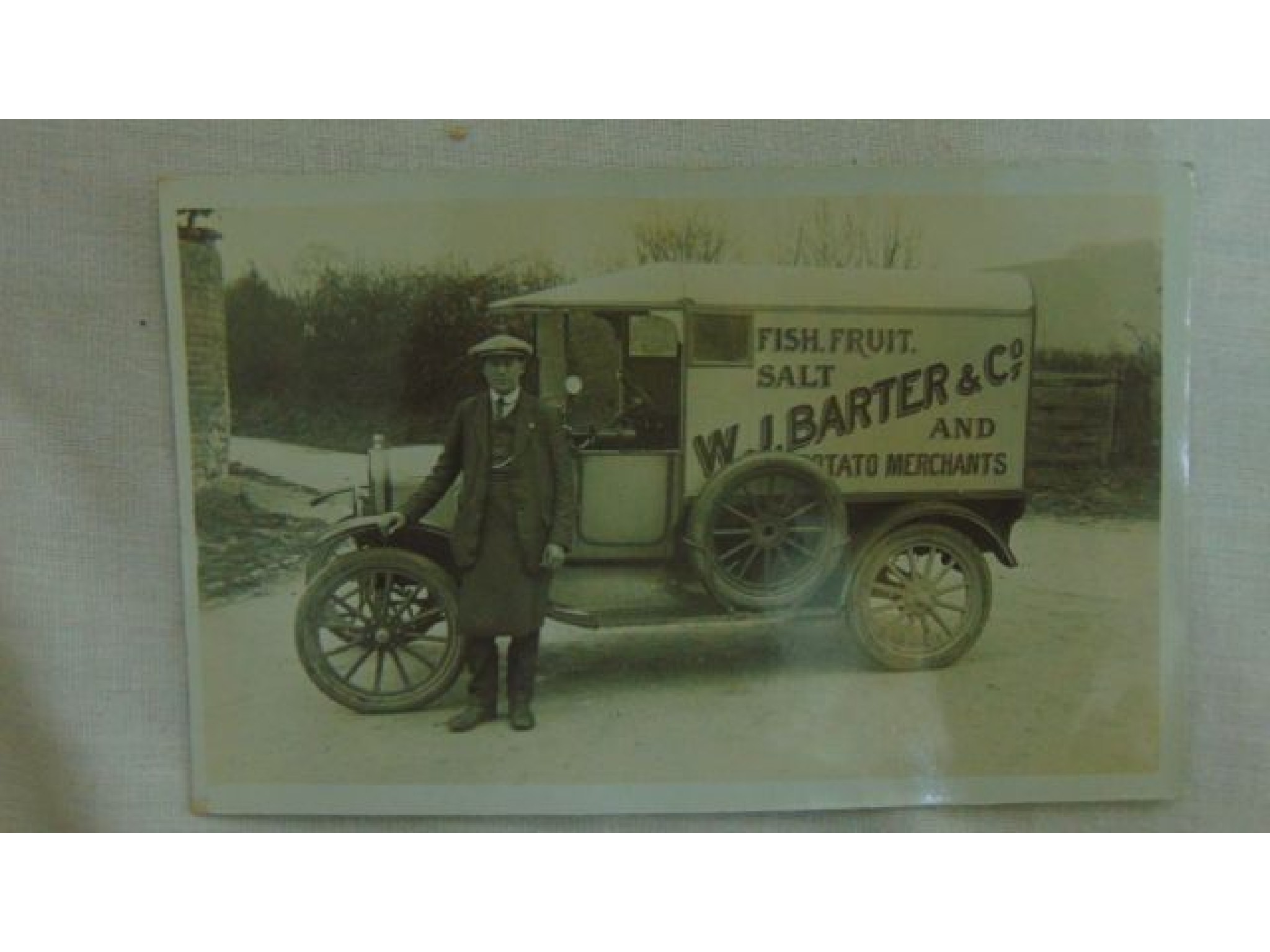 Appraisal: A good collection of postcards showing early cars delivery vans