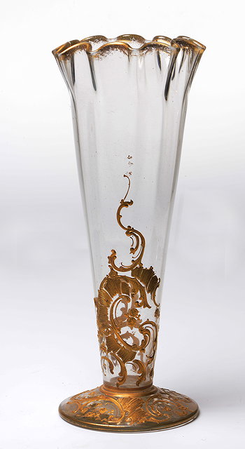 Appraisal: A MONT JOYE TYPE GLASS VASE with flowing rim and