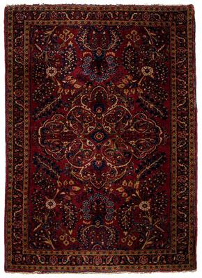 Appraisal: Sarouk rug early th century ft in x ft Generally