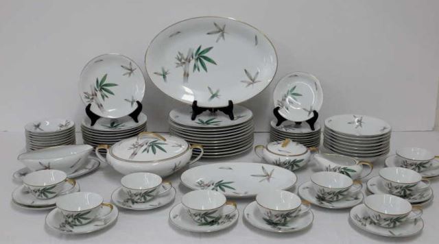 Appraisal: Vintage Noritake Canton Pattern pc China Set Produced by Noritake