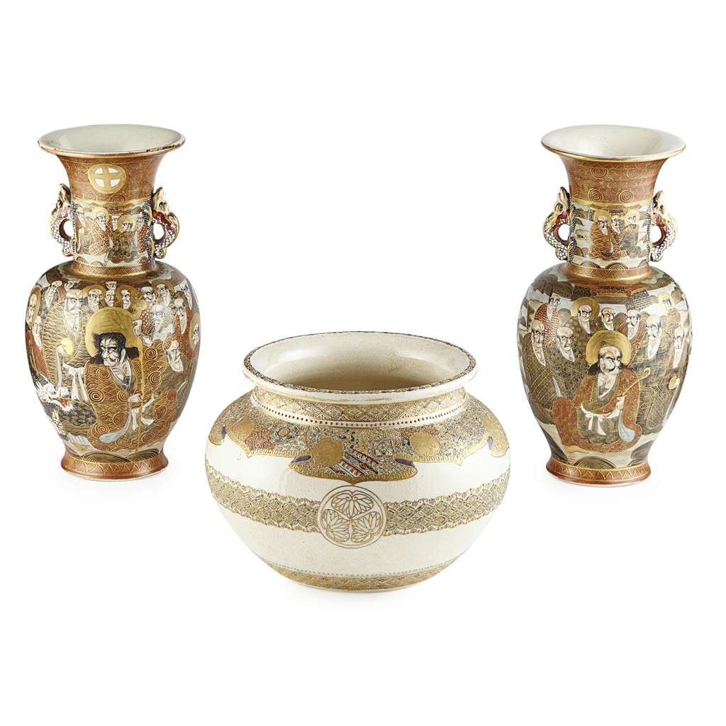 Appraisal: PAIR OF SATSUMA VASES HIYAMA MARK MEIJI PERIOD of baluster