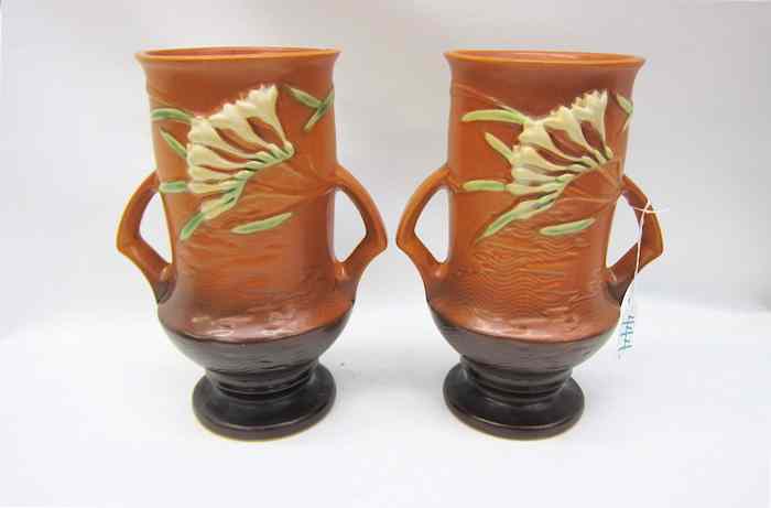 Appraisal: PAIR ROSEVILLE ART POTTERY VASES - '' in the ''Freesia''