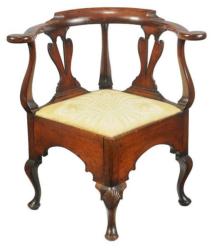 Appraisal: Pennsylvania Queen Anne Walnut Corner Chair th century pierced splats