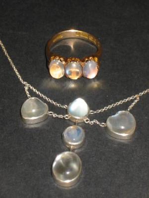 Appraisal: A MOONSTONE NECKLACE comprising three cabochon stones set in a